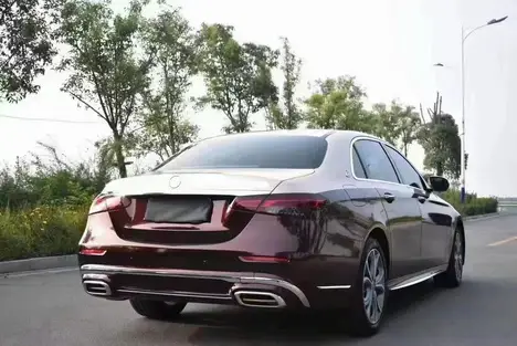 Mercedes W213 YENI E SERISI IÇIN UYUMLU 2020+ MAYBACH GÖRÜNÜM BODY KIT(SIYAH SIS KAPAK)