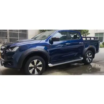 Isuzu D-MAX IÇIN UYUMLU 2020+ CAMURLUK KABARTMA REFLEKTÖRLÜ (DODIK)