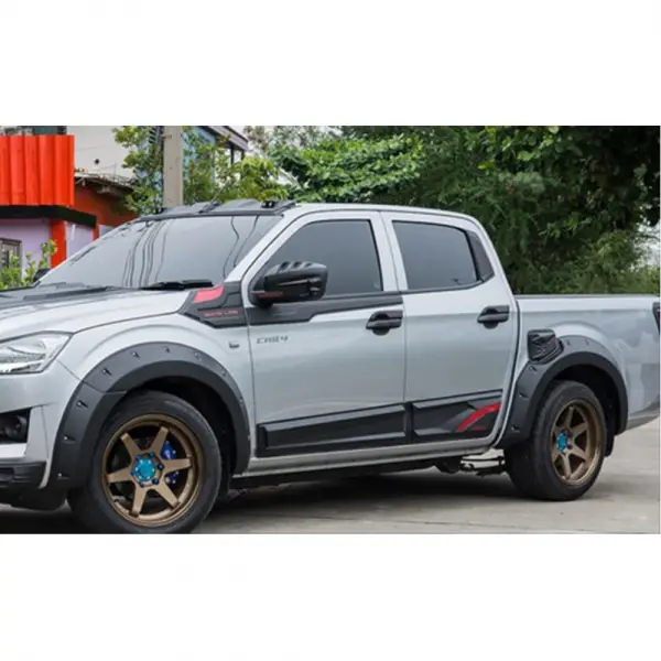 Isuzu D-MAX IÇIN UYUMLU 2020+ ÇAMURLUK KABARTMA (DODIK) (PP ENJEKSIYON